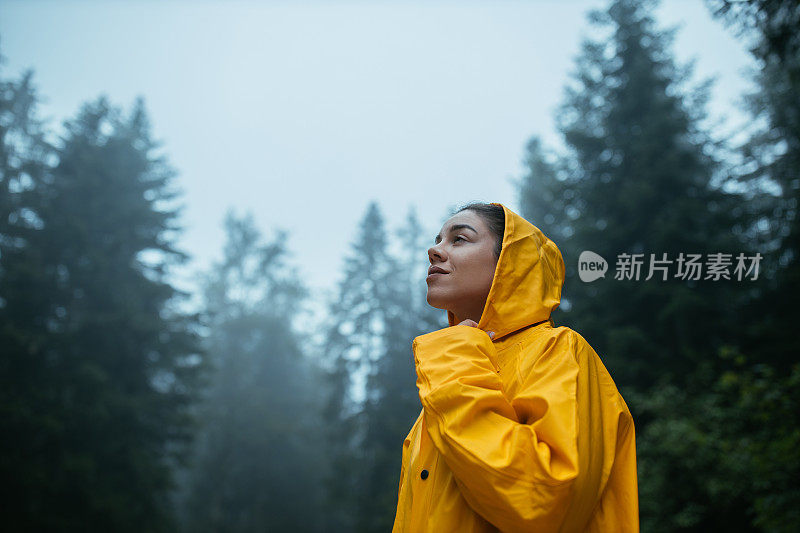 当你学会拥抱暴风雨，生活就会更美好