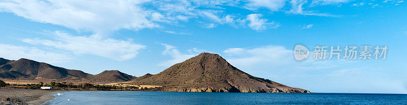 加塔火山海滩