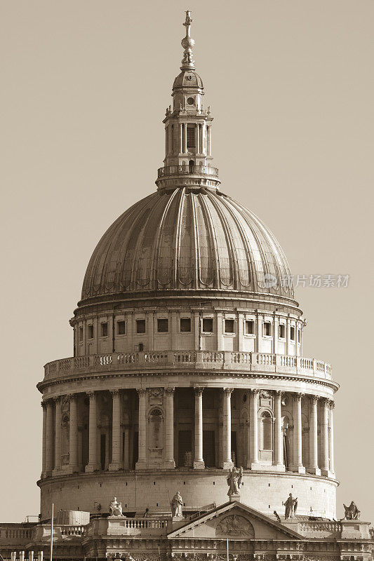 圣保罗大教堂(伦敦)，色调深褐色
