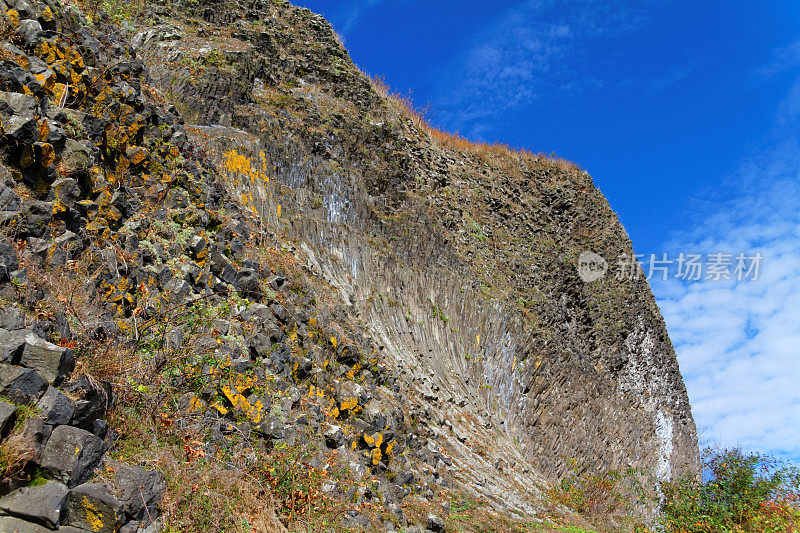 玄武岩山