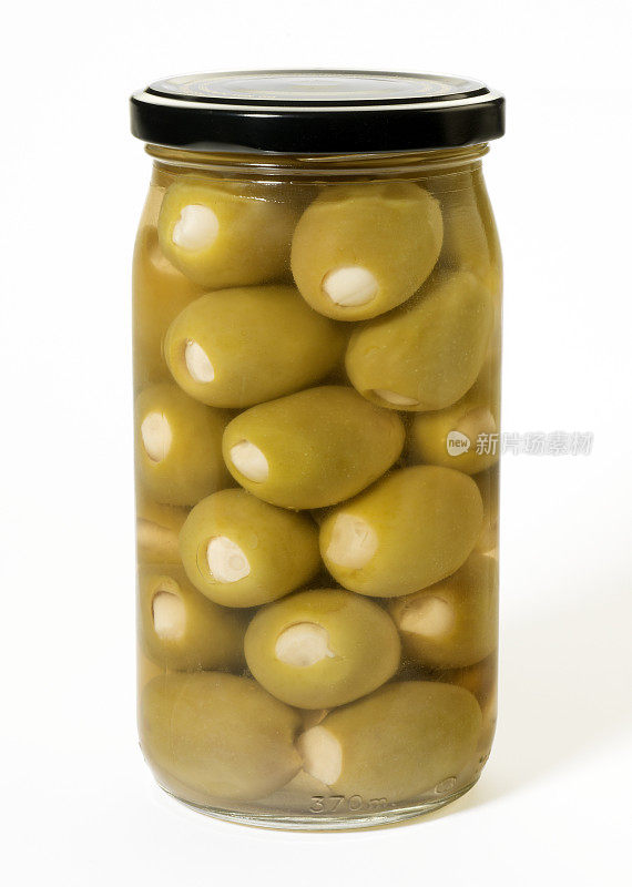 玻璃罐中的橄榄和大蒜