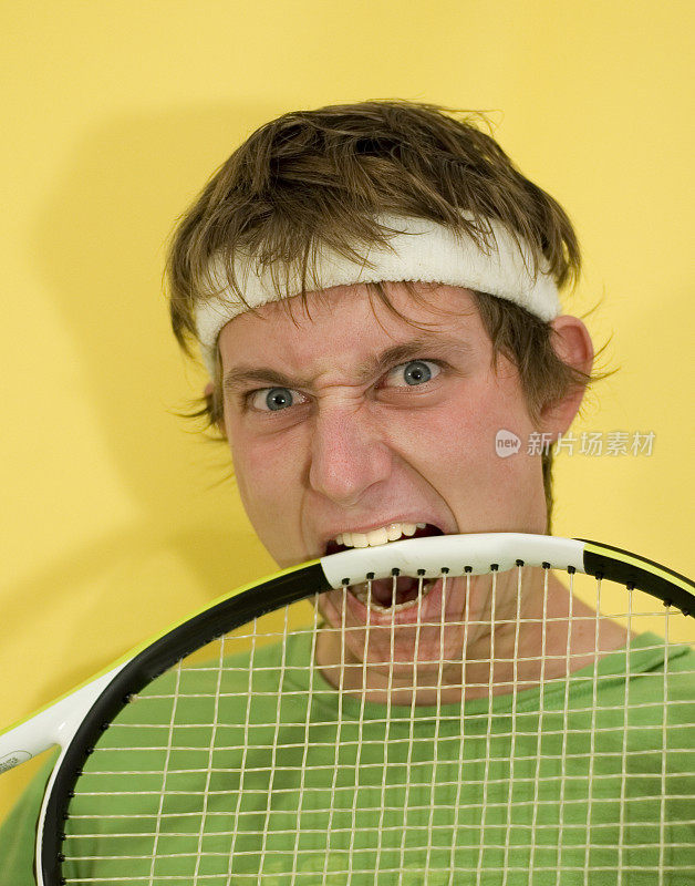 愤怒的网球运动员