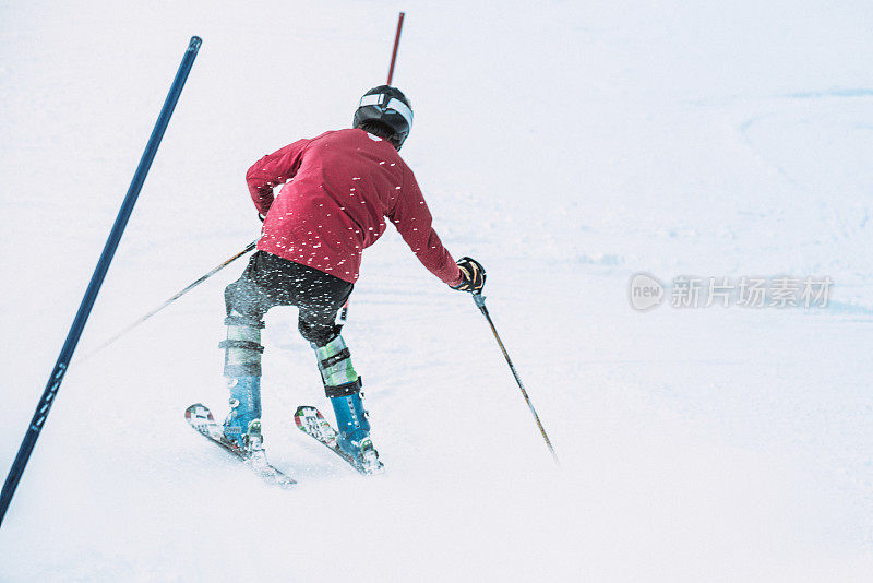 滑雪障碍比赛