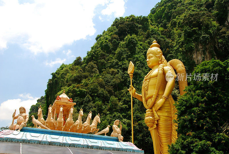 Muruga勋爵在马来西亚的岩石要塞