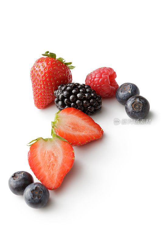 果实:草莓，覆盆子，蓝莓和黑莓，在白色背景上分离