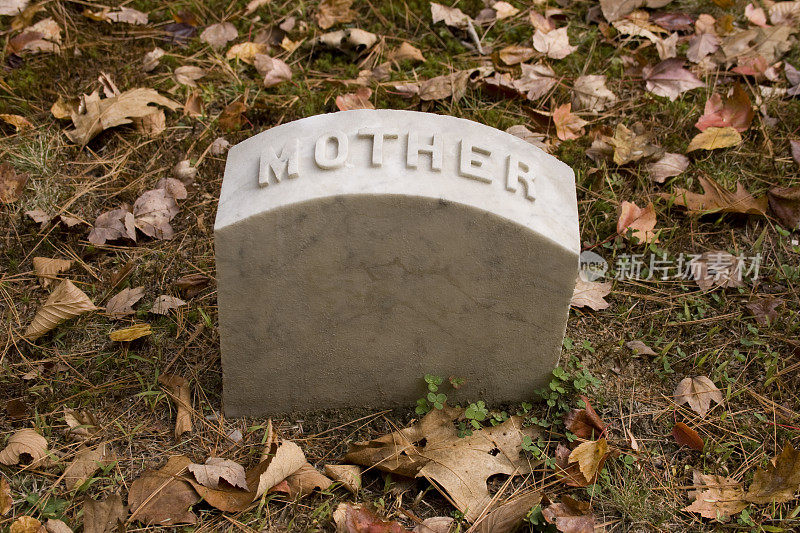 墓碑――母亲