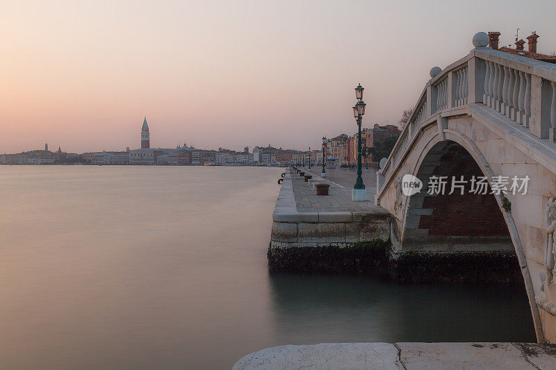 日落时分的威尼斯，意大利