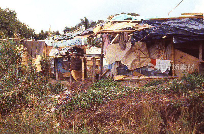 1986年中美洲圣萨尔瓦多地震灾民的棚户区