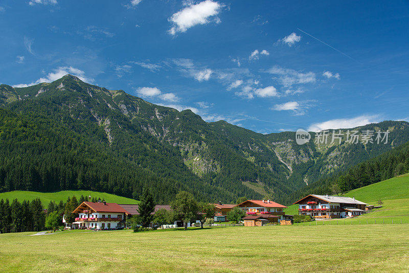 高山村庄