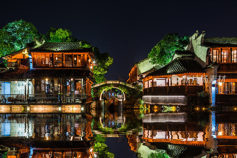 中国乌镇的夜景