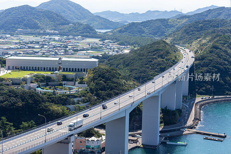日本火影忍者大桥。