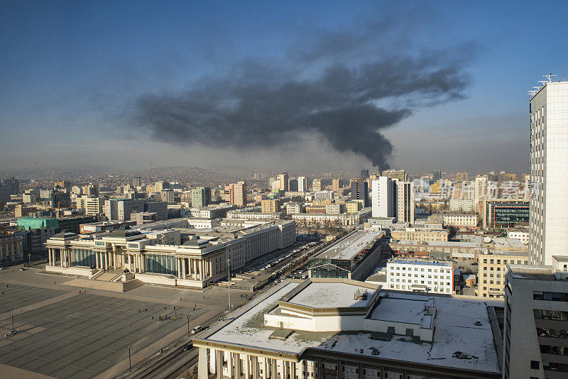 乌兰巴托市中心发生火灾