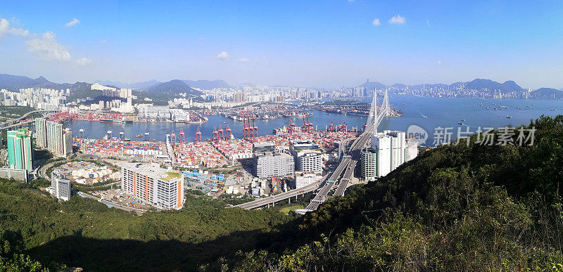 香港港口及昂船洲大桥全景