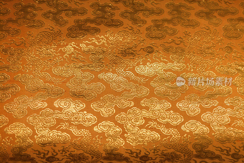 中国古代传统刺绣图案背景，祥云，中国龙