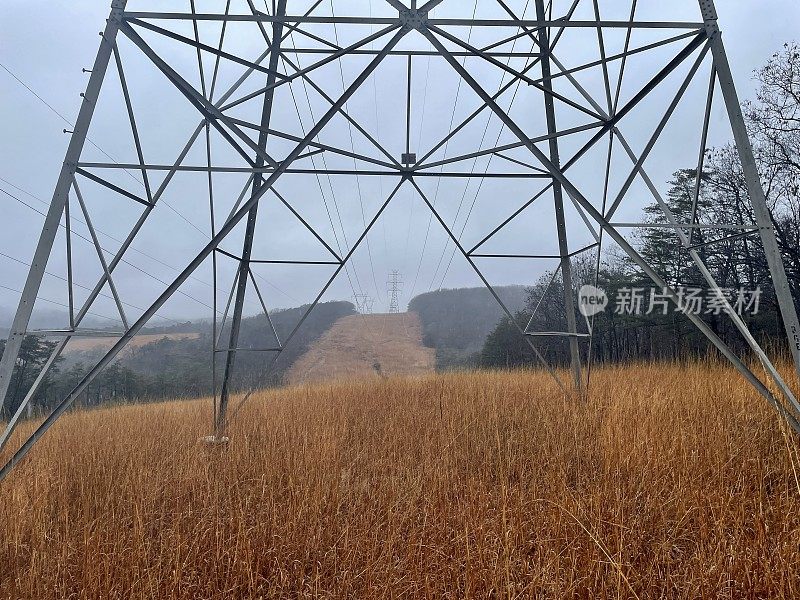 电力线路-公用事业电力传输线路