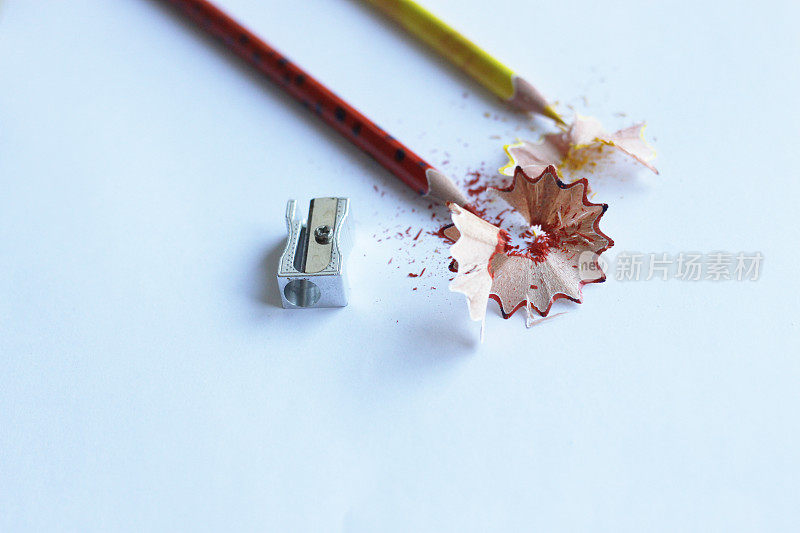 彩色铅笔和削铅笔