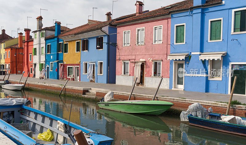 Burano,饱经风霜的墙壁