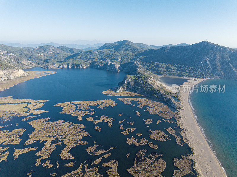 达利安三角洲和伊土祖海滩鸟瞰图