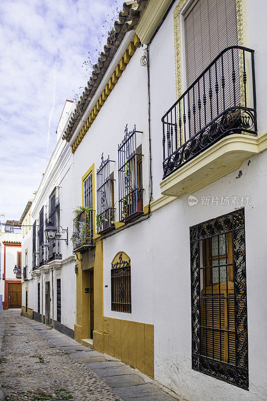 科尔多瓦(西班牙安达卢西亚)老城区的小巷