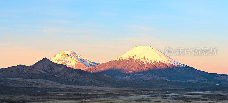 智利劳卡国家公园的帕里纳科塔火山