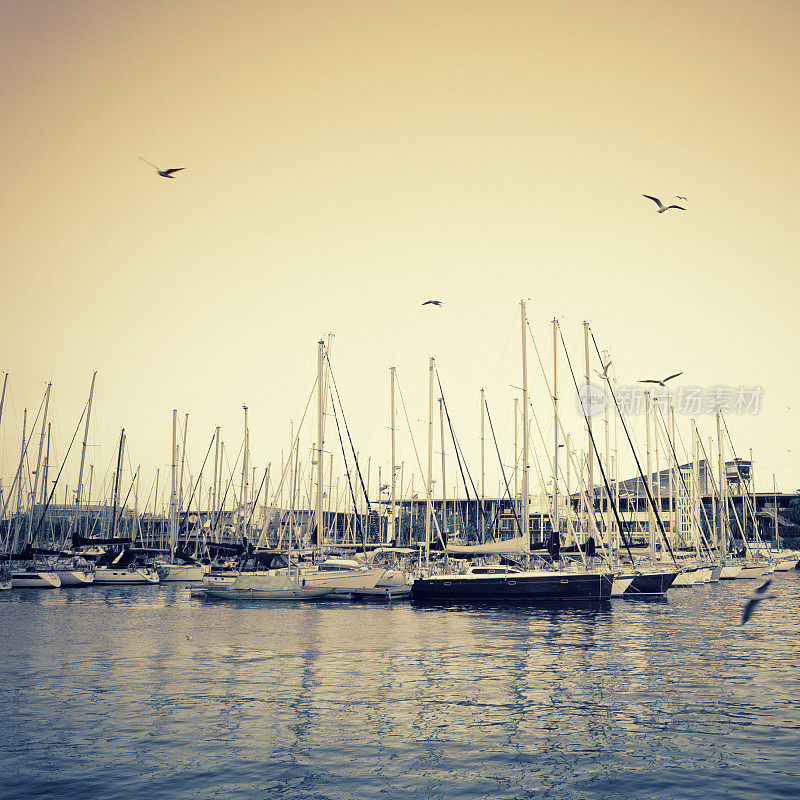 巴塞罗那港与帆船-巴塞罗那