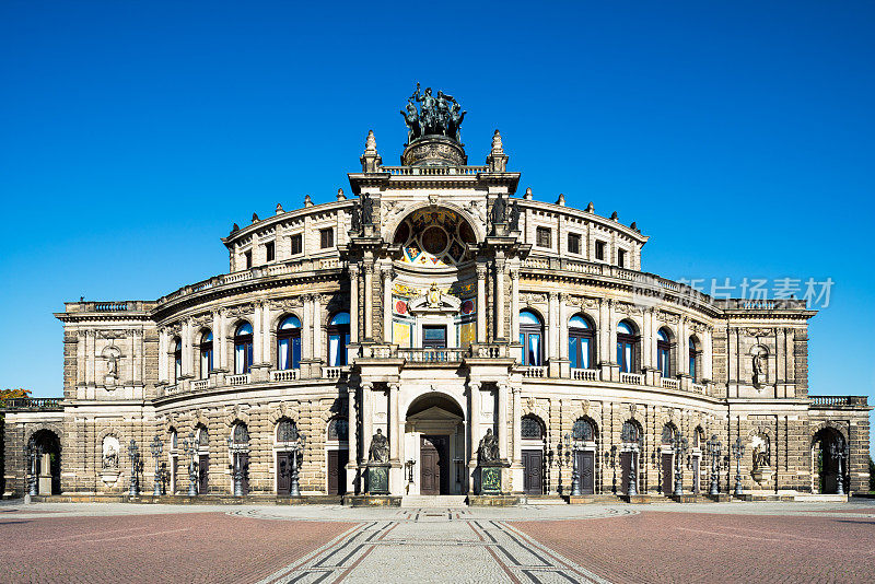 德累斯顿歌剧院