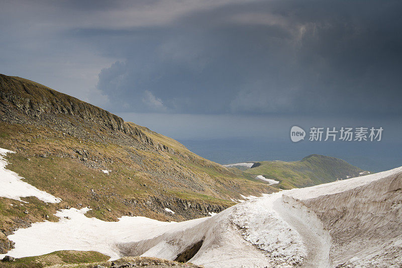 雪山