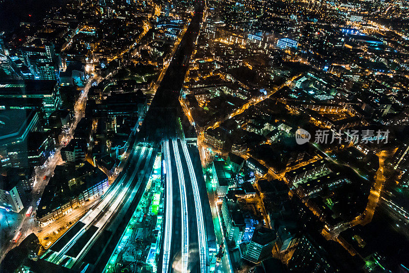 伦敦夜景的鸟瞰图