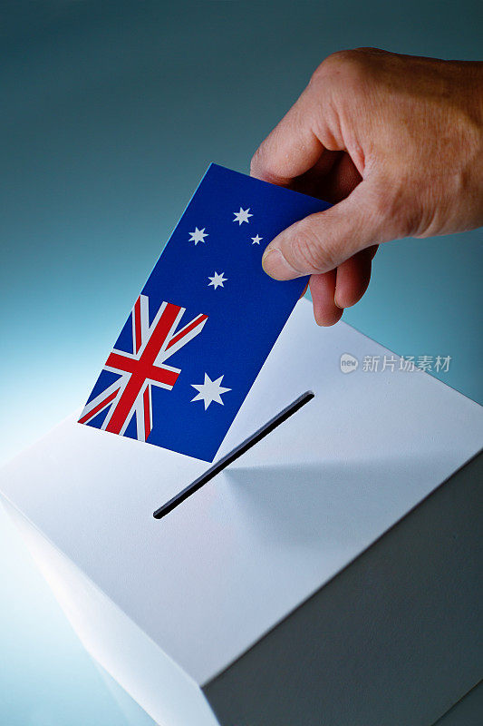澳大利亚选举选民投票压倒投票箱