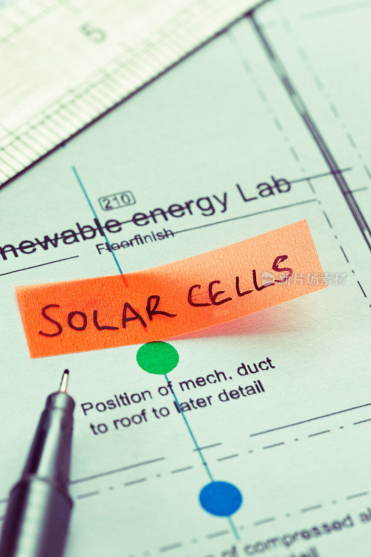 可再生能源实验室计划的粘性标签上写着“太阳能电池”