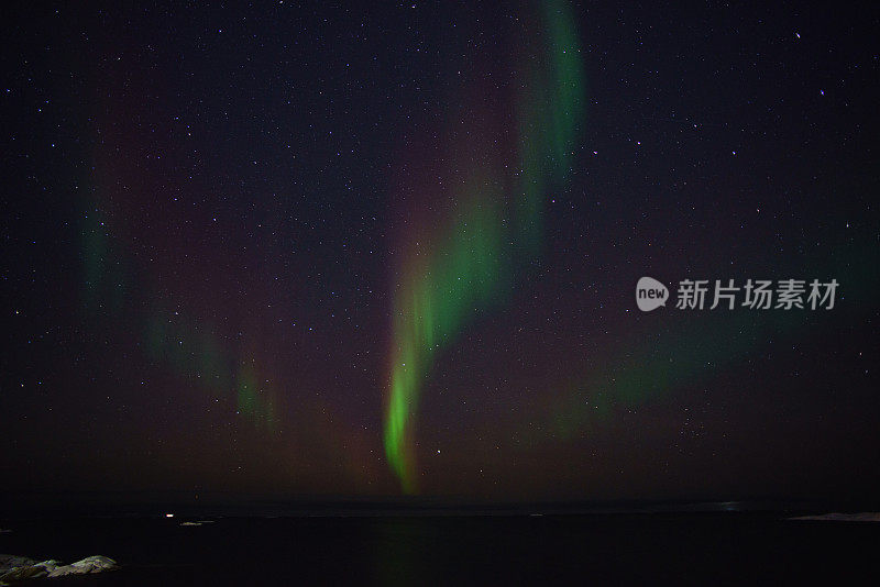 格陵兰岛伊卢利萨特极光