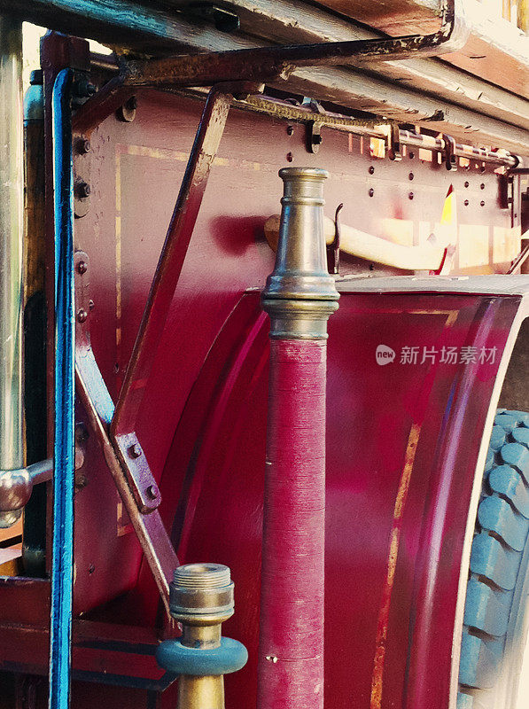 老式消防车上的软管