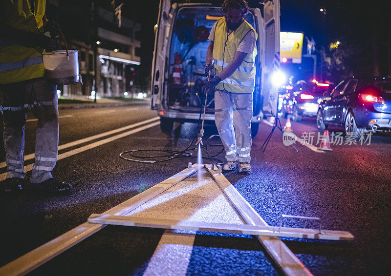 欧洲施工队升级城市街道标记