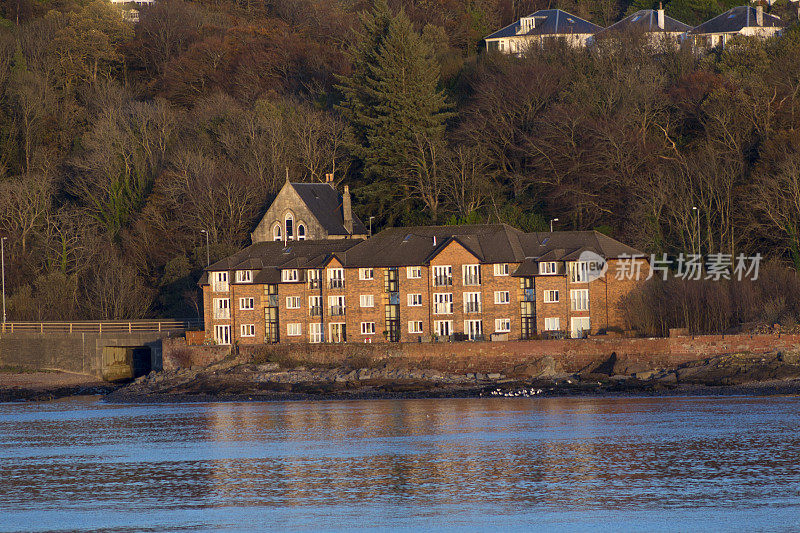 英国，苏格兰，格拉斯哥附近的克莱德湾，在wemyss海湾的skelmorlie海岸