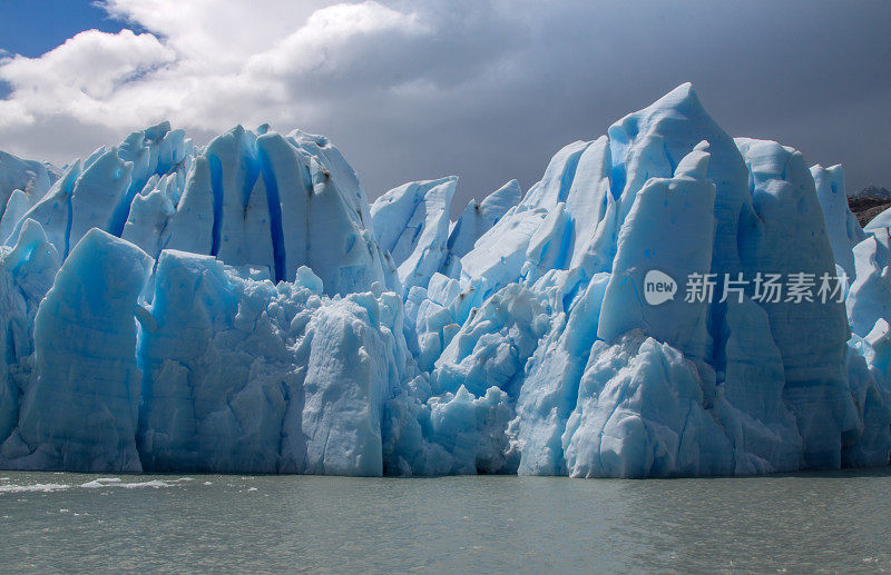 特写灰色冰川冰山，托雷斯德尔潘恩，巴塔哥尼亚