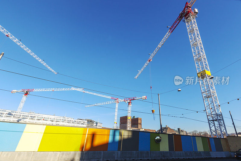 奥斯陆市政厅附近的起重机建设项目。