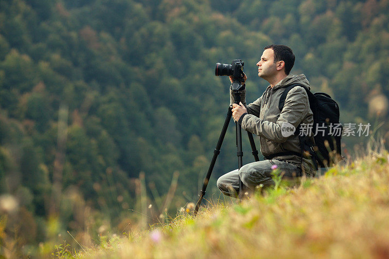 风景摄影师的行动