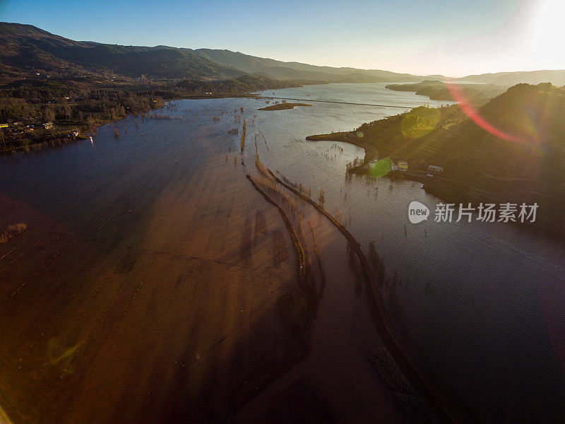 中国云南省年湖黑颈鹤保护区