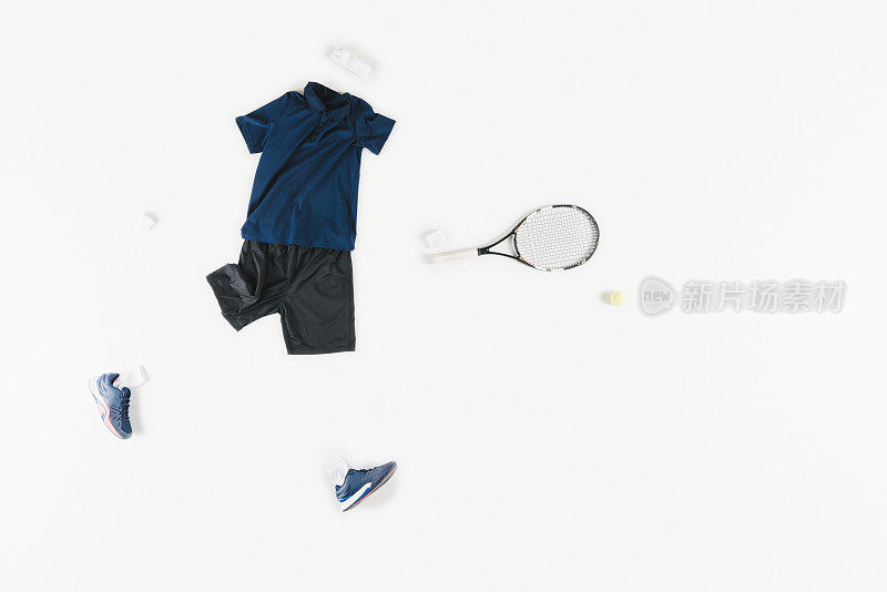 运动服和网球拍