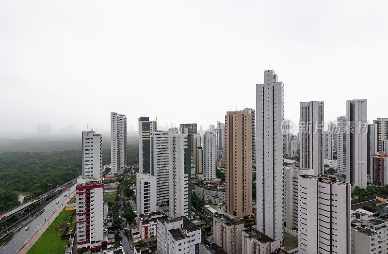 宝儿维亚基姆社区在雨天