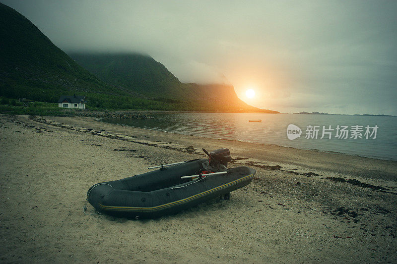 挪威峡湾荒野自然日落