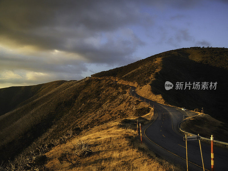 通往霍瑟姆山的路