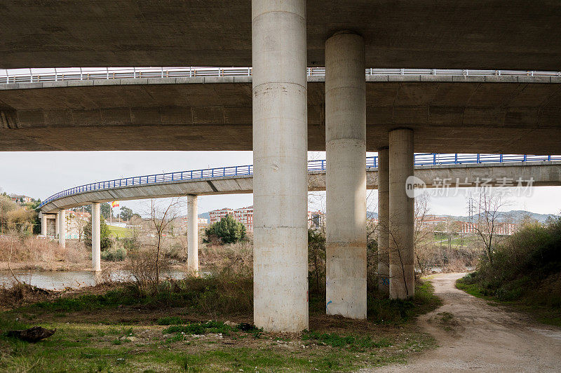 公路桥梁