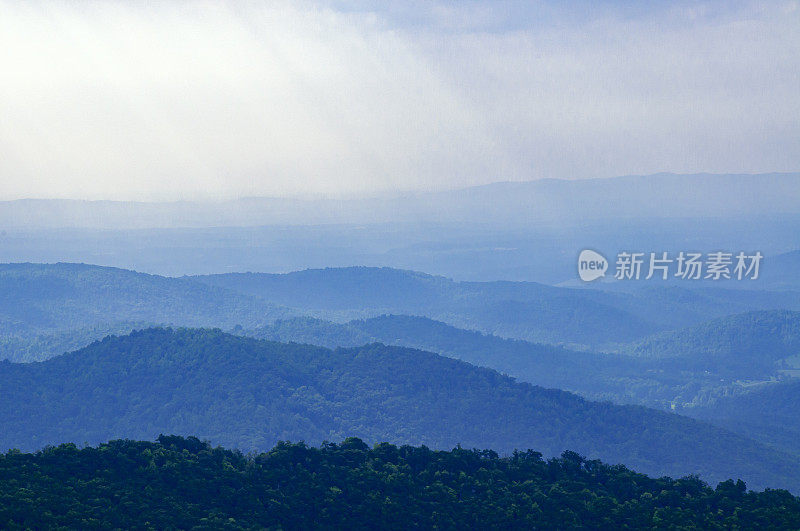 蓝岭山脉