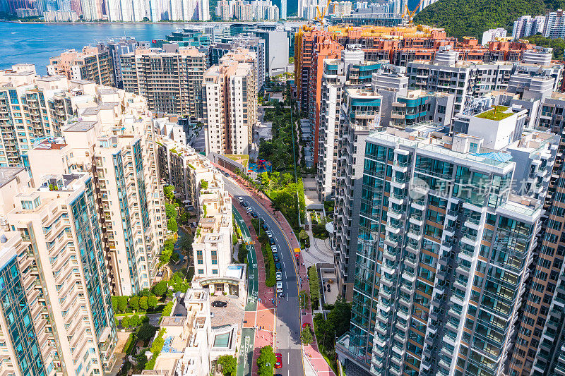 香港白石角拥挤的公寓楼