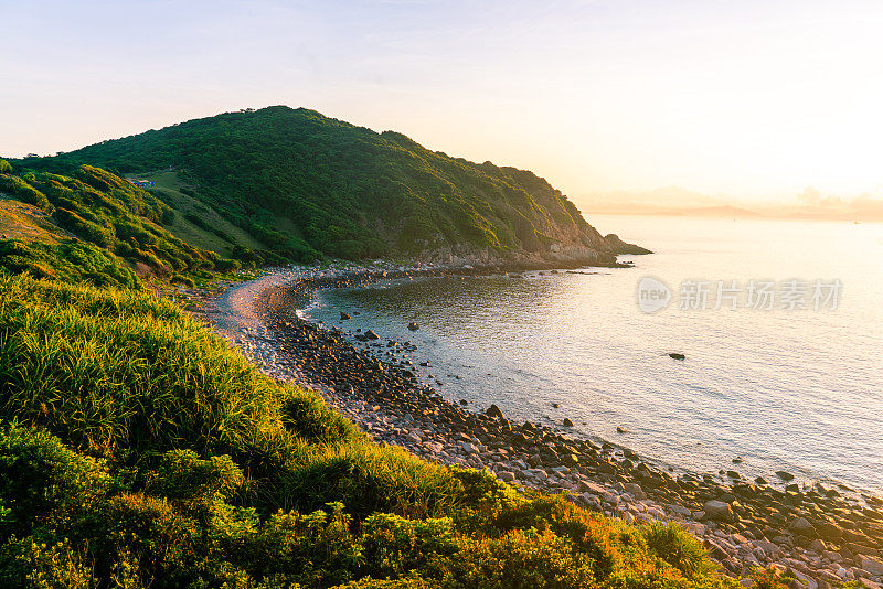 壮丽的日落在海上