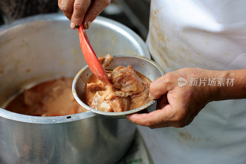 小生意-煲鸡饭