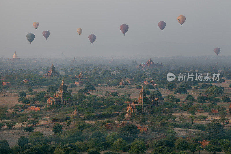 缅甸蒲甘上空的热气球