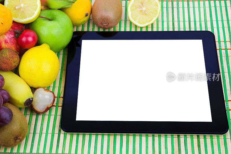 网上购物:水果品种和数字平板电脑