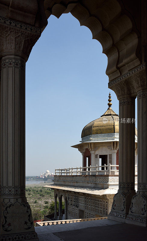 印度阿格拉红堡和泰姬陵
